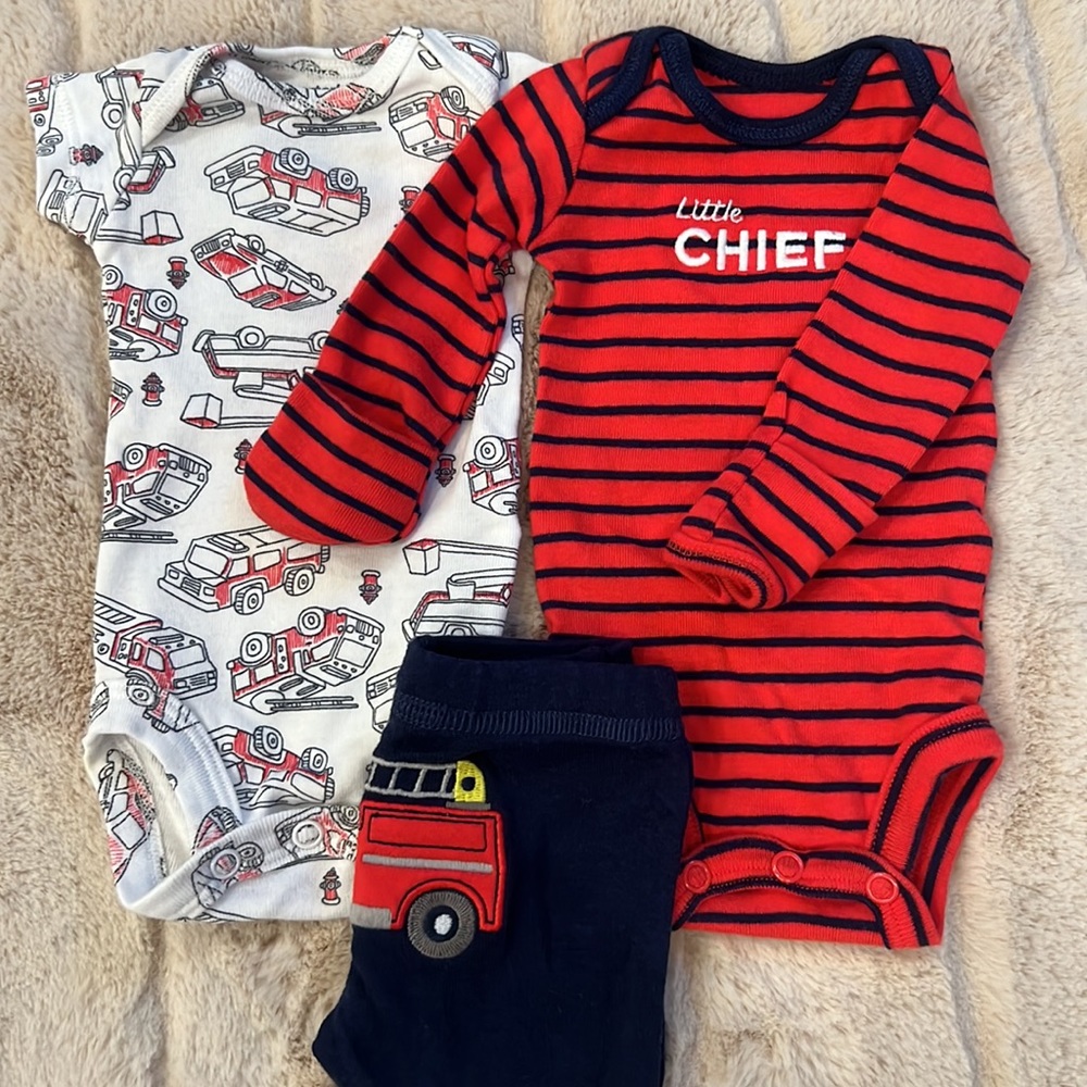 Preemie set outfit red cars - Picture 2 of 5